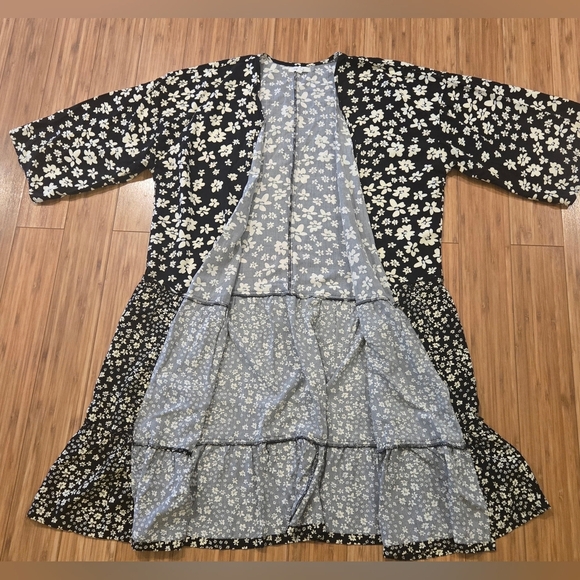 NWOT Maurices Floral Black and White Jacket - Picture 4 of 9